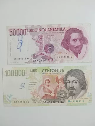 Lotto di due banconote