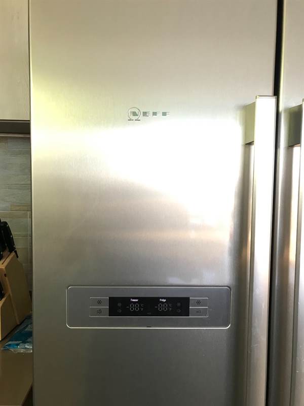 Frigorifero Neff side-by-side Acciao LT530
