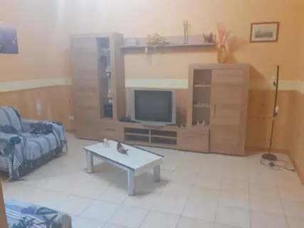 A pochi minuti sia dal mare che dalla montagna - Foto 2