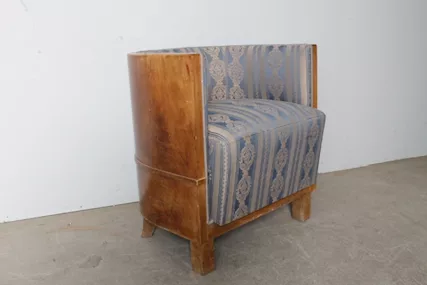 Antica poltrona curva art decò 1930 noce a Pozzetto .Design