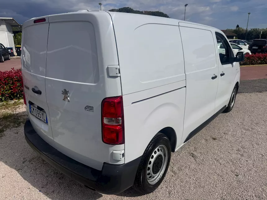 Foto 4Peugeot Expert 1.5 HDI 120 CV E6D-I 2023 Km 88000 Euro 6, modello passo