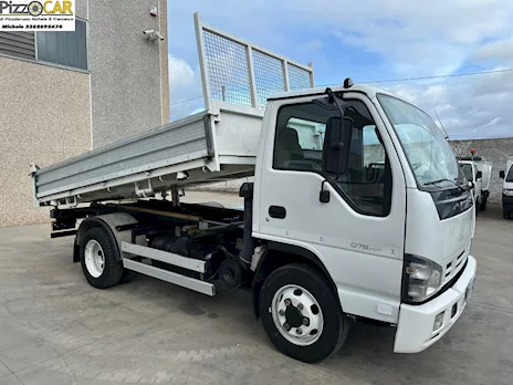 Isuzu NQR 75 ribaltabile trilaterale anno 2009