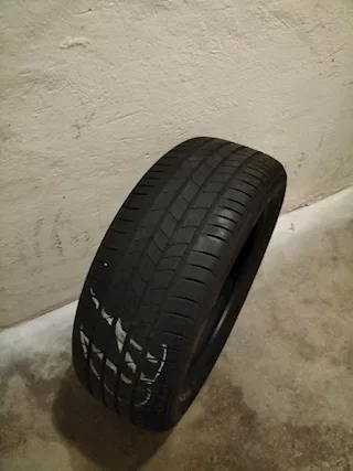 Gomme estive KUMHO 215 /55 R18 95H - Foto 4