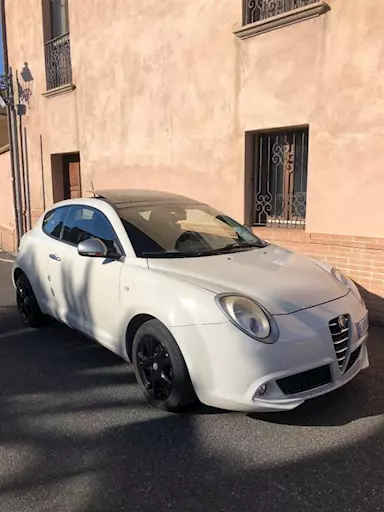 Alfa Mito distinctive sport pack