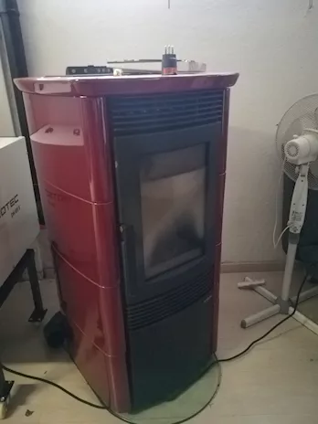 STUFA A PELLET NORDICA EXTRAFLAME DIVINA PLUS