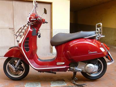 Vespa 300 GTS Touring