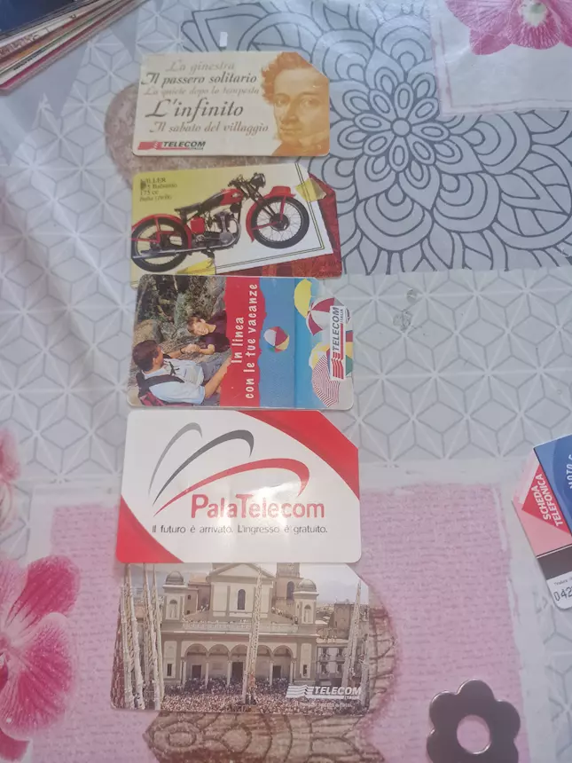 Foto 2 Schede telefoniche