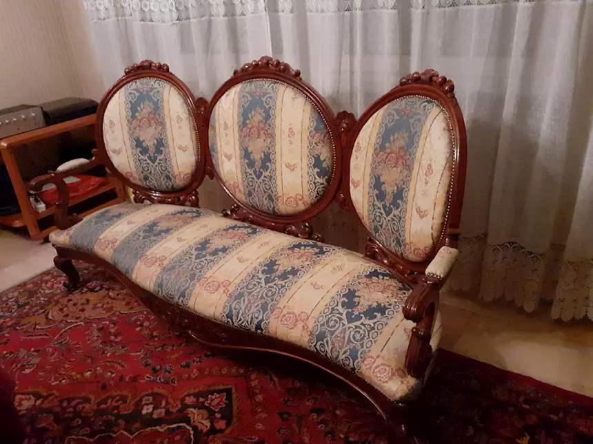 Divanetto da conversazione in stile vittoriano