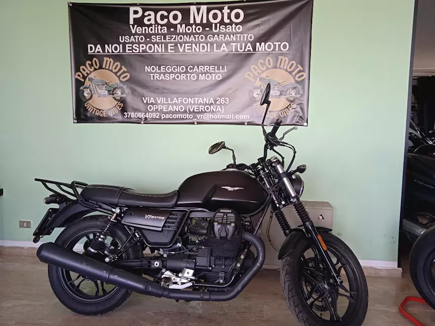 Moto Guzzi - V7