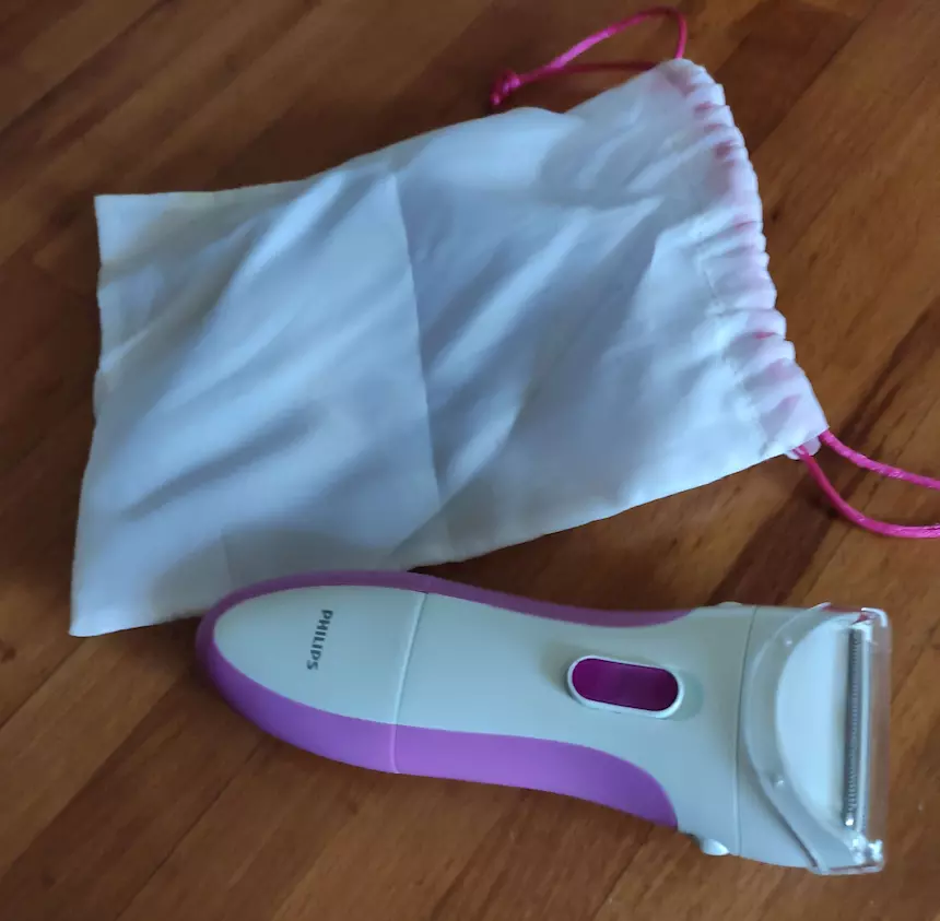 RASOIO ELETTRICO marca Philips