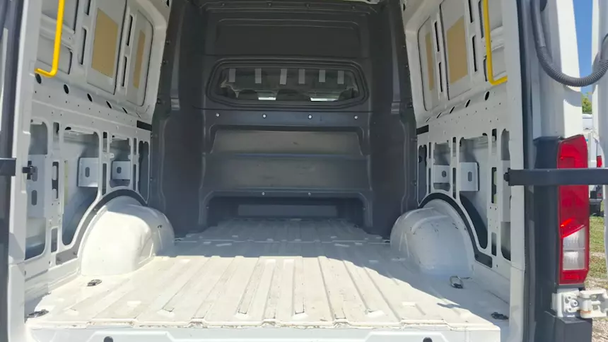 Foto 5Volkswagen Crafter 4X4 - Furgone 6 Posti, passo medio, tetto alto