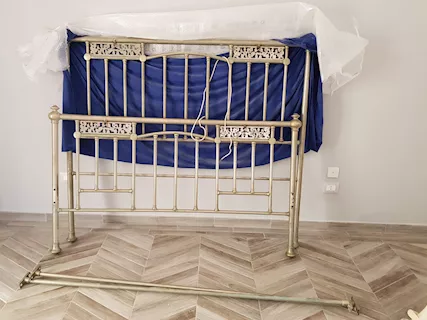Letto antico in ottone