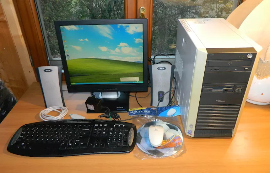 PC P4, RAM 1GB, HD 80GB, Win XP, Monitor 17”,COM+LPT
