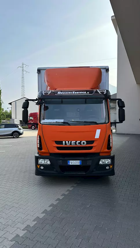 Autocarro Iveco Eurocargo 160E25, colore bianco, cambio automatico