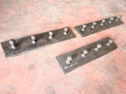 Attaccapanni in legno usati