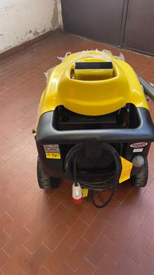 Idropulitrice acqua calda professionale