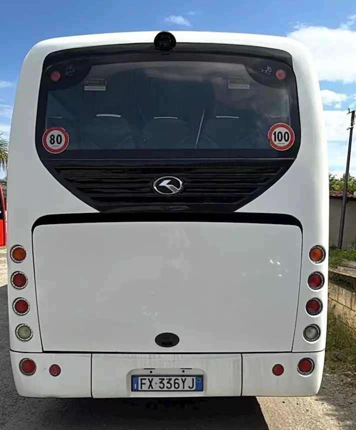 Foto 2King Long XMQ 6900 Anno 2009 Km 300000 Euro 4, in buone condizioni