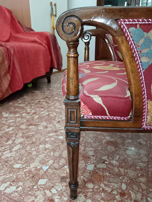 Foto 5Poltrona elegante stoffa damascata, in legno