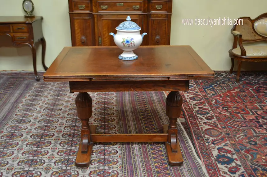 Tavolo/Scrittoio stile Neorinascimento Elisabettiano, in legno - Foto 1