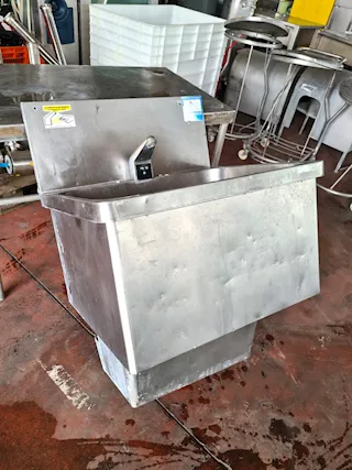 Lavamani inox a parete usato