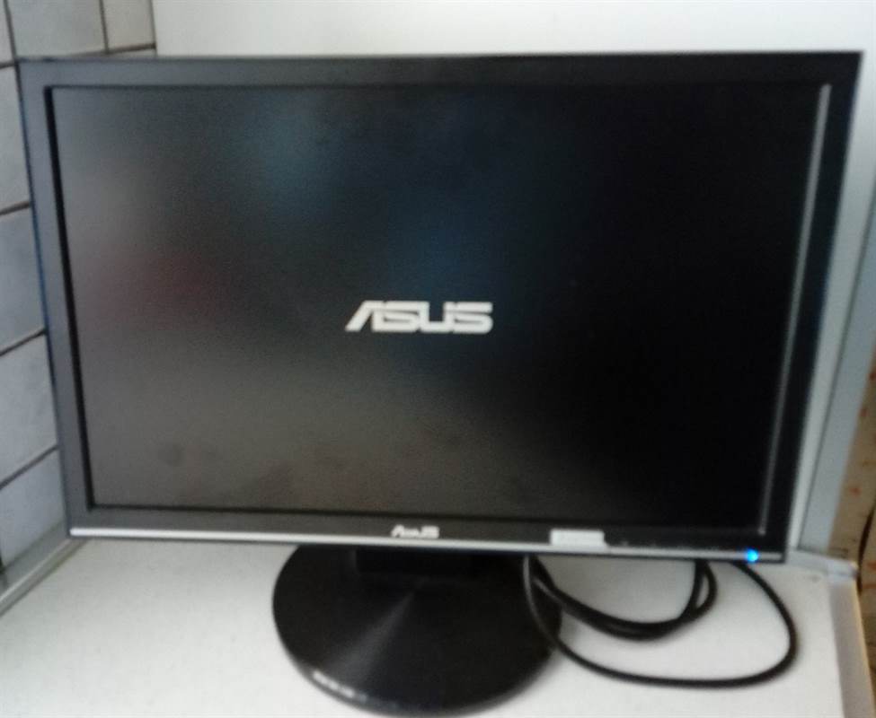 Monitor Asus x pc Display LCD 20