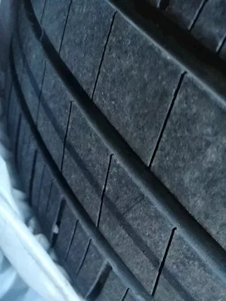 4 pneumatici Goodyear EfficientGrip Performance 205/55 R17 9