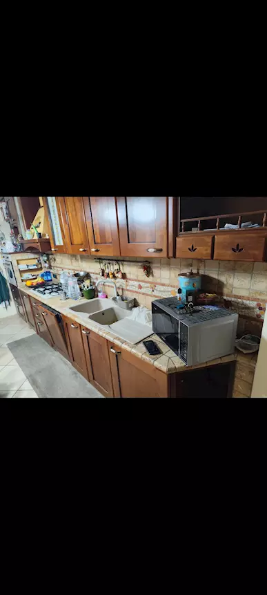 Foto 4Cucina in finta muratura da cm. 460, completa di elettrodomestici