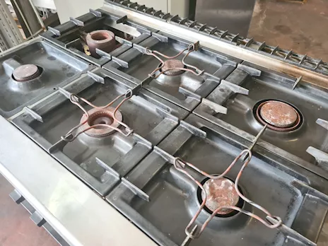 Cucina industriale a 6 fuochi inox usata, marca Zanussi mod - Anteprima 4