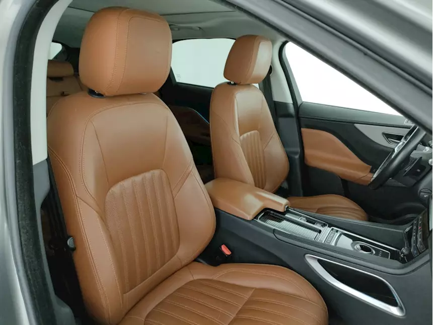 JAGUAR F-PACE 2.0D I4 PORTFOLIO AWD 240CV AUTO MY18 Anno 2017, colore Grigio - Foto 6