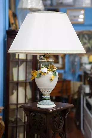 Lume con Vaso Decorato in Stile Classico - 24299