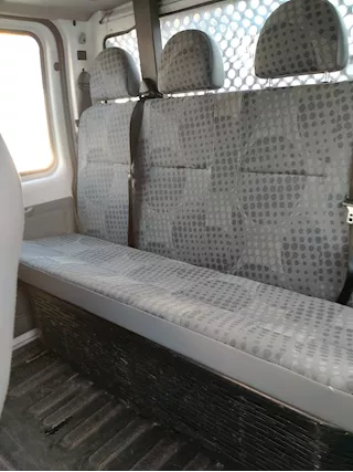 Ford Transit 7 posti doppia cabina Cassone Fisso Anno 2013, unico proprietario - Foto 3