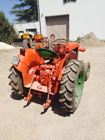 Sametto 120 vigneto - 22 cavalli - soll.presa di forza