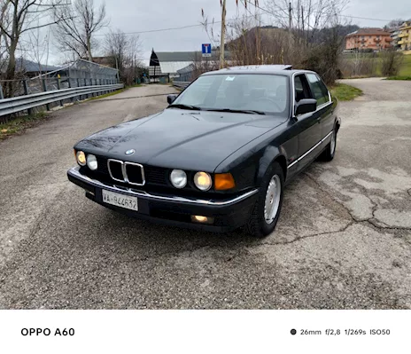 BMW 735i E32