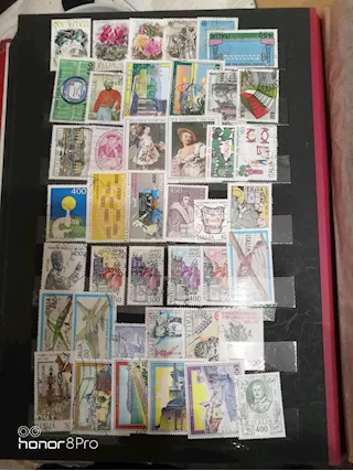 Francobolli Repubblica usati oltre 950 differenti - Foto 4