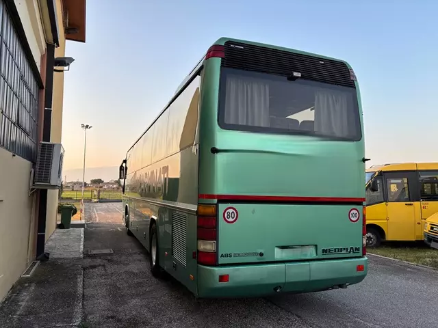 Foto 6Neoplan N 316 SHD Marca Man, ottime condizioni