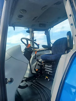 New Holland T5050 - Foto 4