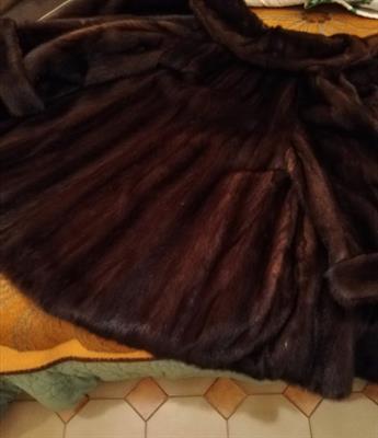 Pelliccia di puro visone femmina, taglia media - Foto 4