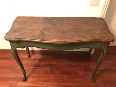 Consolle in legno laccato