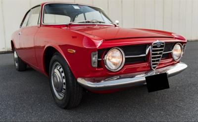 Alfa Romeo Giulia 1300 gt junior