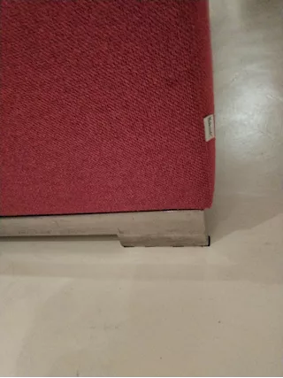 Divano molteni rosso e puff - Foto 5