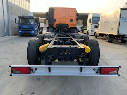 Iveco Stralis 420 E6 3 assi telaio passo 3.800 mm Anno 2017, colore ARANCIO - Foto 5