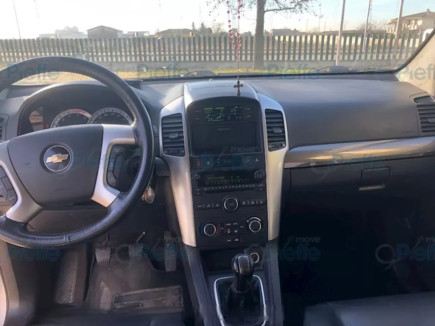 SUV Captiva 7 posti gancio traino 4x4 Anno 2007 Km 193000, cambio manuale - Foto 7