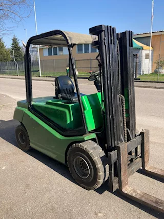 Muletto/Carrello elevatore Cesab diesel