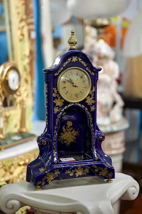 Orologio da Tavolo in Porcellana Blu Cobalto con Decori Dora - Foto 3