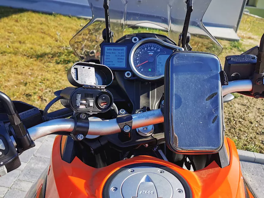 KTM 1090