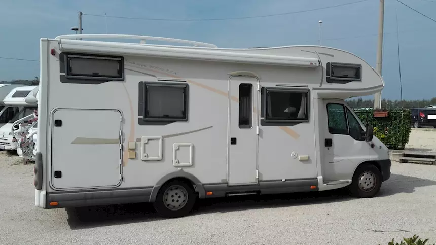 Camper Benimar 7000 CCX Fiat 2.8 Garage Anno 2005 Km 104489, modello Europe - Foto 2