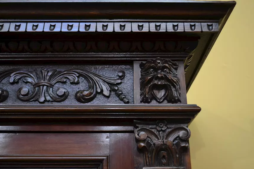 Libreria-credenza metà del XX secolo stile Rinascimento - Foto 4