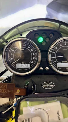 Moto Marca Guzzi V7, colore originale, mai incidentata - Foto 2