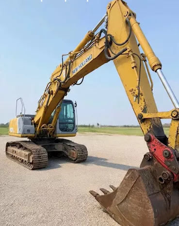New Holland E245