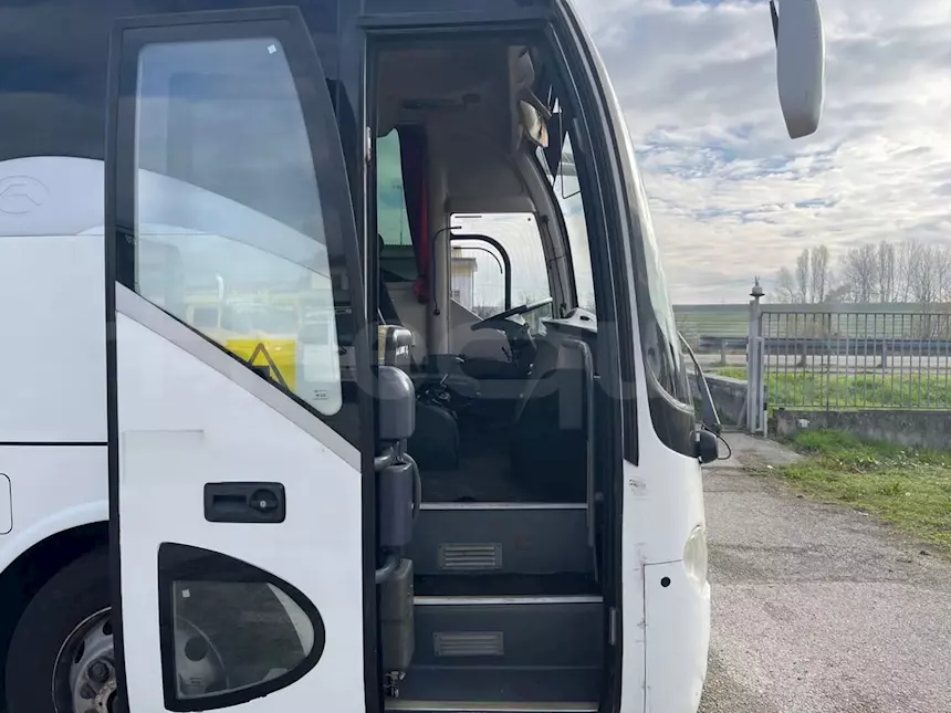 Foto 9King Long XMQ6900, 2010, 37 posti, Euro 5 Km 534154, cambio: manuale